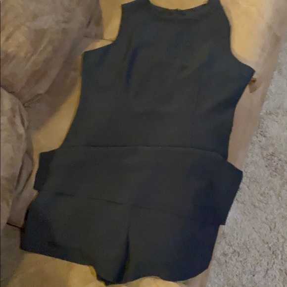 Black Express Romper - Picture 2 of 4
